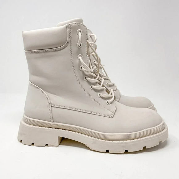 Steve  Madden Lace Up Faux Leather Elena Boots Bone White Cream Size 10 - Picture 1 of 7